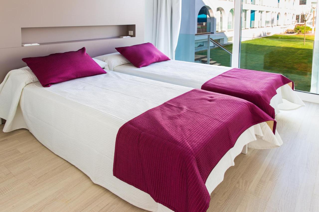 Ebano Hotel Apartments&Spa Playa d'en Bossa Esterno foto